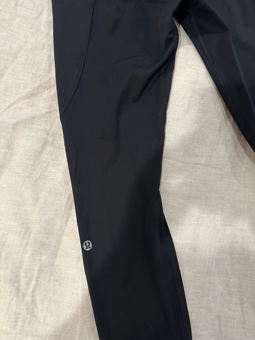 Lululemon Black High Rise Leggings Size 6 | Side Pockets - Picture 5 of 6